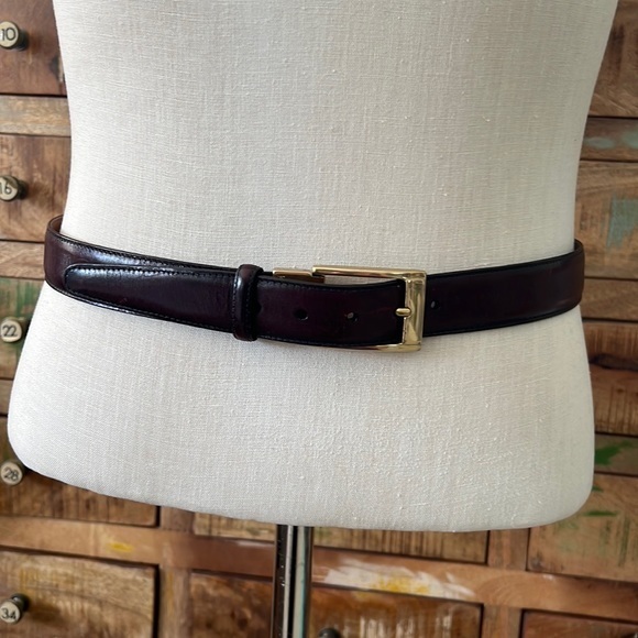 Johnston & Murphy Other - Johnston & Murphy brown leather with solid brass buckle belt
